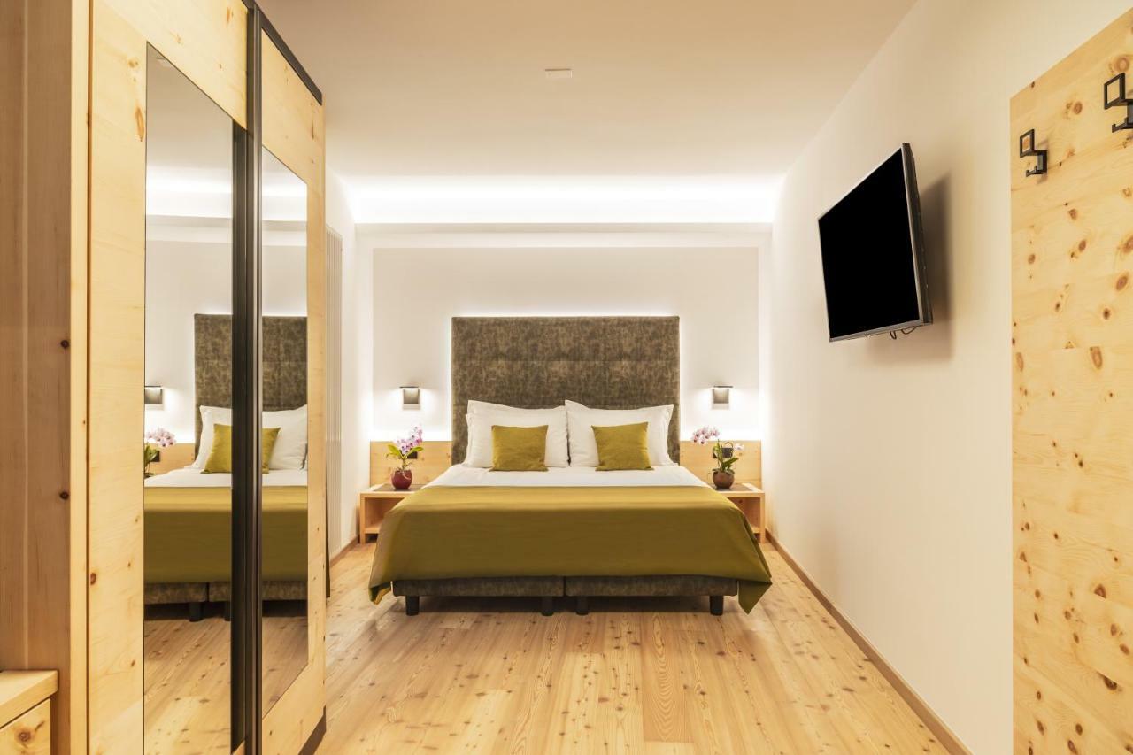 Ai Spiazzi Hotel Mezzocorona Kültér fotó