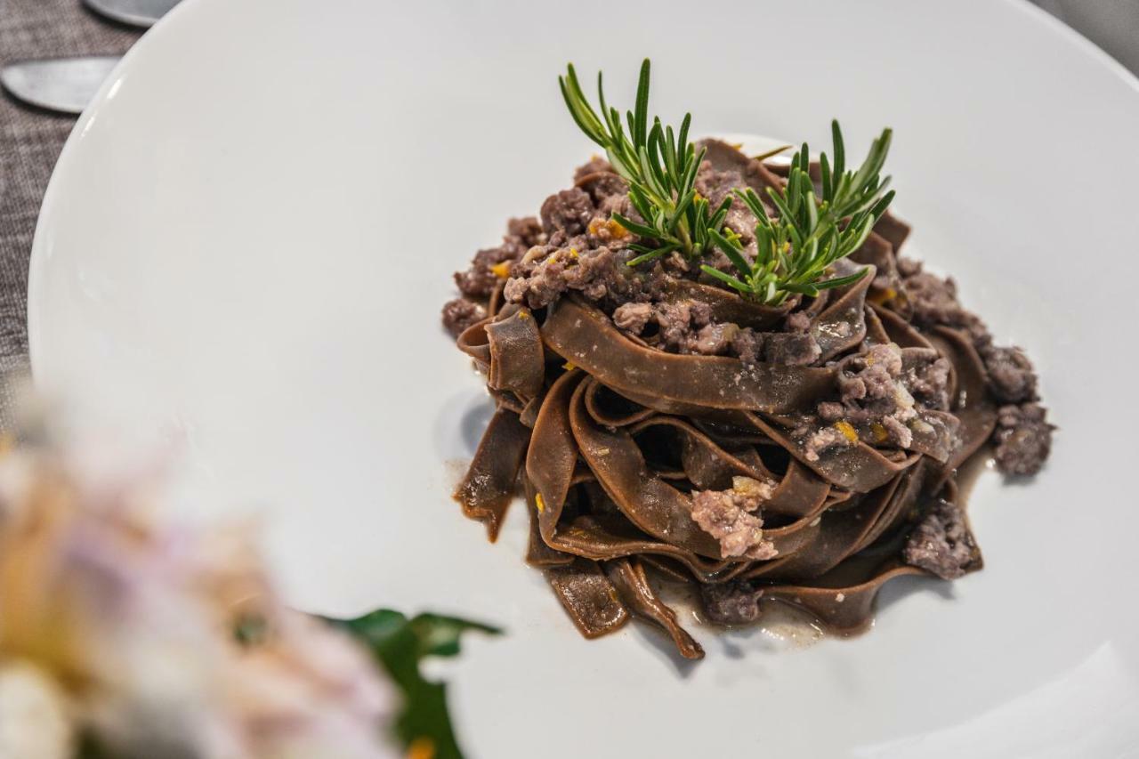 Ai Spiazzi Hotel Mezzocorona Kültér fotó